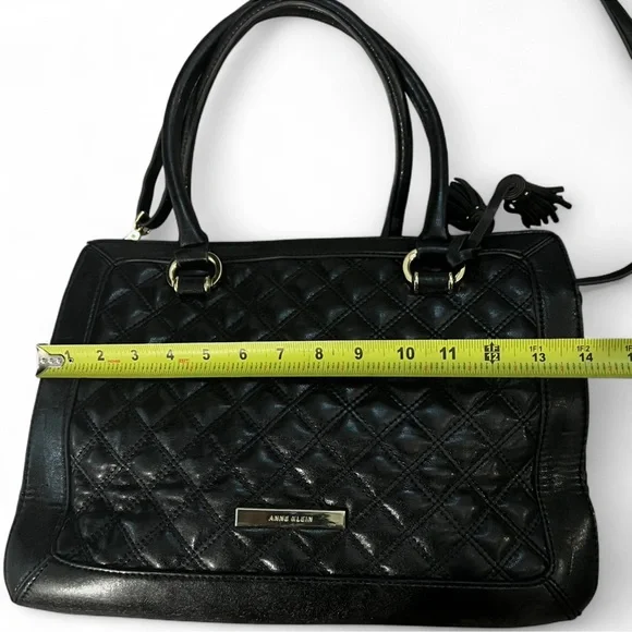 Anne Klein Elegant Black Quilted Handbag - Picture 14 of 16